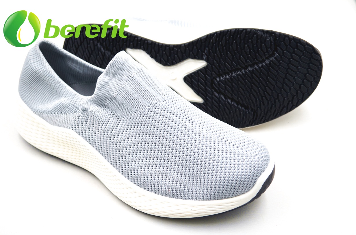 Casual Shoes for Men with Flyknit Upper And Modified PVC Double Color Sole